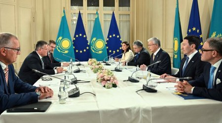 Казахстан и Евросоюз подписали контракты на $12 млрд