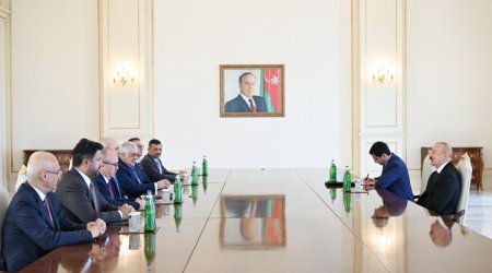 İlham Əliyev TBMM sədri Numan Kurtulmuşu qəbul edib