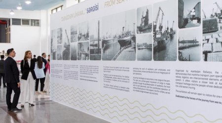 В Бакинском морском вокзале открылась выставка ко Дню моряка