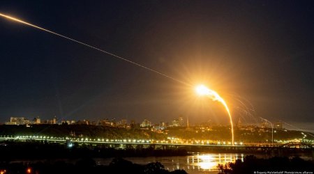 Россия обстреливает ракетами Киев