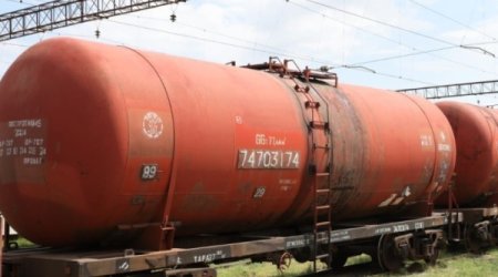 Azərbaycandan Ermənistana neft məhsulları daşıyan növbəti qatar yola salınıb