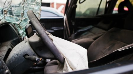 Tovuzda avtomobil aşıb, ölən və yaralananlar var