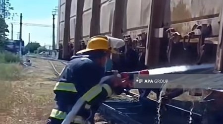 Yevlax dəmir yolu vağzalında yük vaqonunda yanğın olub