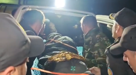 Bazardüzü zirvəsində sıldırımdan yıxılan alpinist xilas edilib - Video