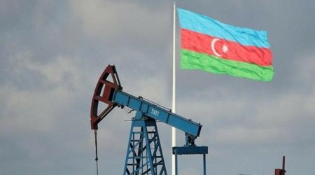 
Azərbaycan nefti bahalaşıb