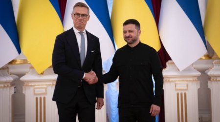Стубб и Зеленский обсудили масштабную атаку РФ на Киев