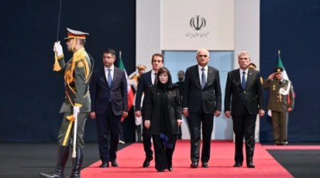 Sahibə Qafarova Xameneinin vida mərasimində iştirak edib