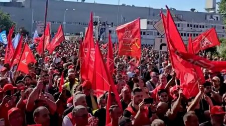 Более 30 тыс. сотрудников Mercedes-Benz вышли на акции протеста в Германии