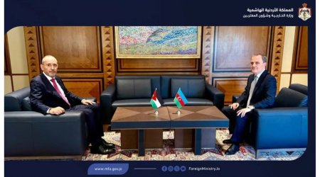 Ceyhun Bayramov Bakıda iordaniyalı həmkarı ilə görüşür
