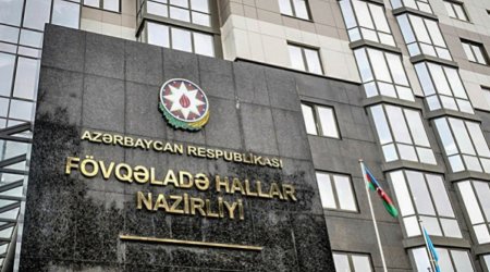 Bakı&ndash;Quba yolunda yanacaqdaşıyan avtomobil aşıb və yanıb