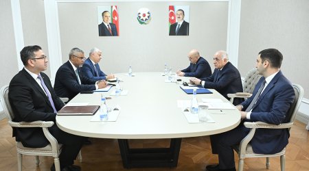Əli Əsədov Yan Sonderslə görüşüb