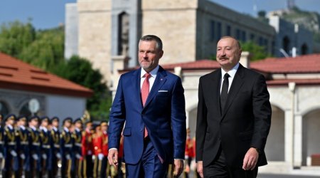
Состоялась церемония официальной встречи Президента Словакии Петера Пеллегрини