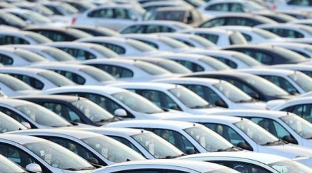 Azərbaycan avtomobil idxalına çəkdiyi xərci 35 %-ə yaxın azaldıb