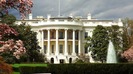Белый дом отверг причастность США к удару по школе в Иране