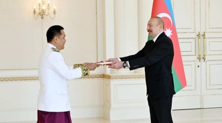 Əliyev Kambocanın Azərbaycanda yeni təyin olunmuş səfirinin etimadnaməsini qəbul edib