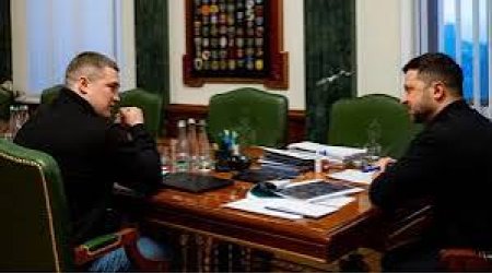 На фоне протестов Зеленский встретился с уволенным Михаилом Федоровым