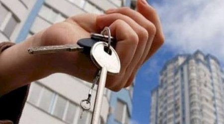Satmaq öhdəliyi ilə kirayəyə verilən 12 mənzil vətəndaşların mülkiyyətinə keçib