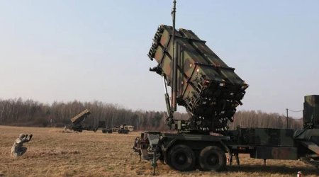 Трамп отложил расширение операции против Ирана из-за сокращения запасов ракет ПВО &mdash; NYT