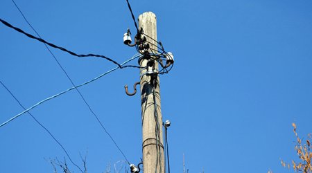 Azərbaycanda iki nəfər elektrik cərəyanı vurması nəticəsində ölüb