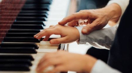 Yeni tədris ili üzrə qəbul müsabiqəsinin ixtisas və məktəb seçimi nəticələri elan olunub