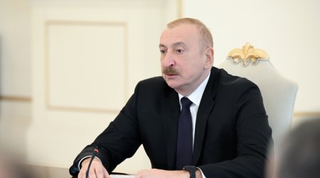 Prezidentlər mətbuata bəyanatlarla çıxış edib