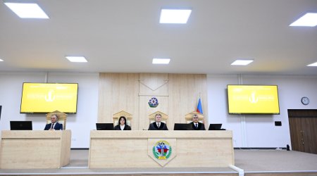 Ermənistan vətəndaşlarının şikayətləri üzrə apellyasiya məhkəməsində hakimlər kollegiyası müşavirəyə gedib