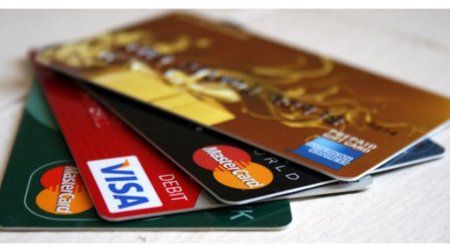 Azerbaijan limits card-to-card transfers as expert warns of shift towards cash