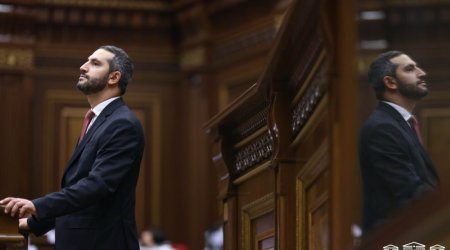 Ermənistan parlamentinin yeni spikeri kimdir? - Dosye
