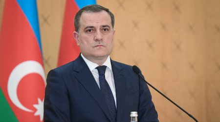 

Ceyhun Bayramovun Ukraynaya rəsmi səfəri başlayıb
