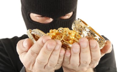 В Абшероне мастера украли из квартиры ювелирные украшения на 5 тыс. манатов