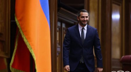 Ermənistan parlamentinin yeni sədri Rubinyan dünyanın ən gənc spikeri olub