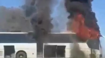 Qazaxıstanda sərnişin avtobusu yanıb