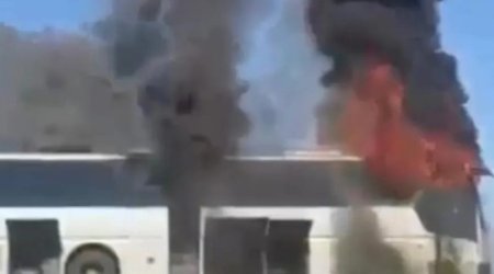 В Казахстане сгорел пассажирский автобус: 37 человек успели эвакуироваться