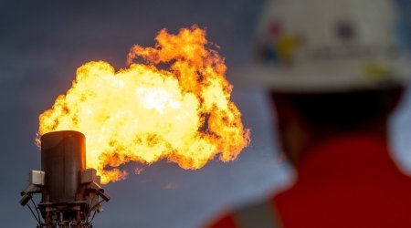 US natural gas futures trade lower on NYMEX