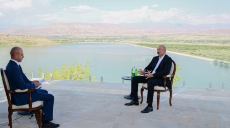 Prezident Azərbaycan Televiziyasına müsahibə verib