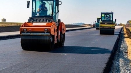 

В Нахчыванской АР будет капитально отремонтировано 420 км автомобильных дорог
