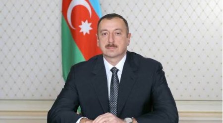 Əliyev İndoneziya prezidentini Müstəqillik Günü münasibətilə təbrik edib