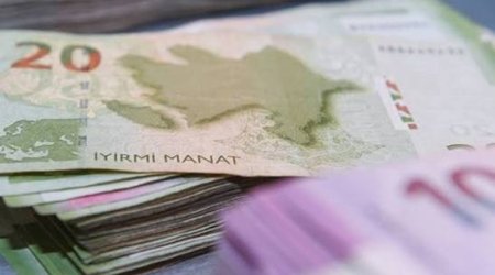 Fiziki şəxslərin banklardakı əmanətlərinin həcmi 2 milyard manatdan çox artıb