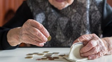 Minimum pensiya alanlar azalır, sosial müavinət alan yaşlılar artır