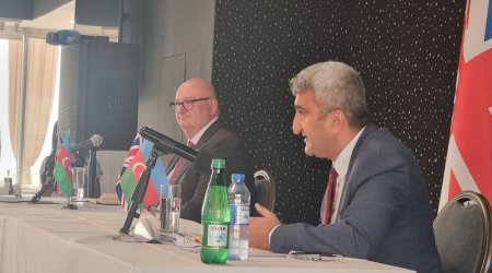 Britaniya səfiri: İnsan hüquqları ilə bağlı narahatlıqları Azərbaycanla məxfi müzakirə edirik