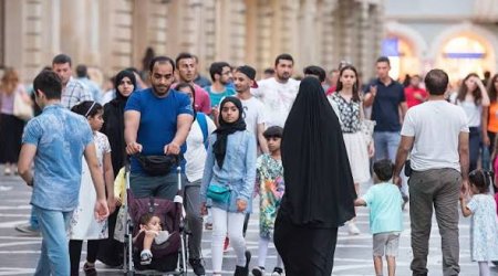 Azərbaycana gələn ərəb turistlərin sayı 33%-ə yaxın azalıb