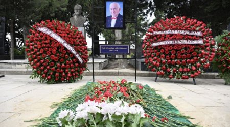 Tofiq Bakıxanov II Fəxri xiyabanda dəfn olunub
