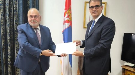Tahir Tağızadə etimadnaməsinin surətini Serbiya XİN-ə təqdim edib