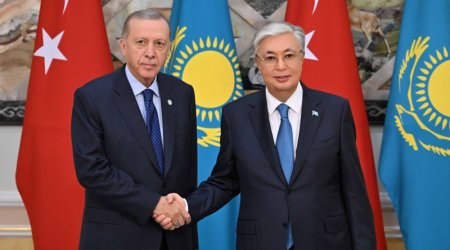 Ərdoğan Tokayevlə telefon danışığı aparıb