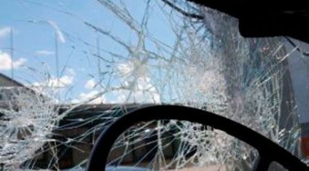 İstanbulda avtobus qəzaya uğrayıb, ölən və yaralananlar var