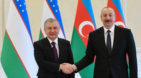 İlham Əliyev Şavkat Mirziyoyevi təbrik edib