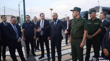 Глава МИД Армении на границе с Турцией