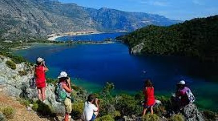 Azərbaycanın sağlamlıq turizmi imkanları Qazaxıstanda təqdim olunub