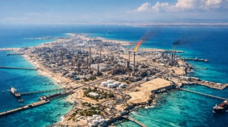 У иранского острова Харк прогремели взрывы: сообщается об ударе по нефтяному танкеру
