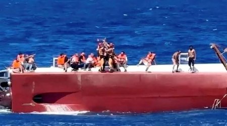 Число жертв крушения парома у побережья Северного Кипра возросло